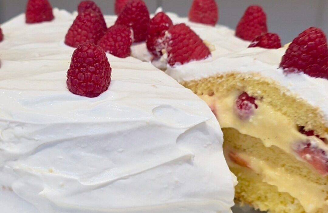 ecco l'interno delLa mia torta di compleanno senza glutine e senza latte