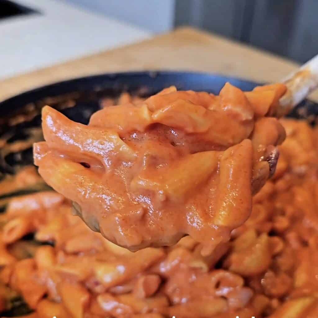 ecco pronta la pasta alla pancetta pomodoro senza glutine