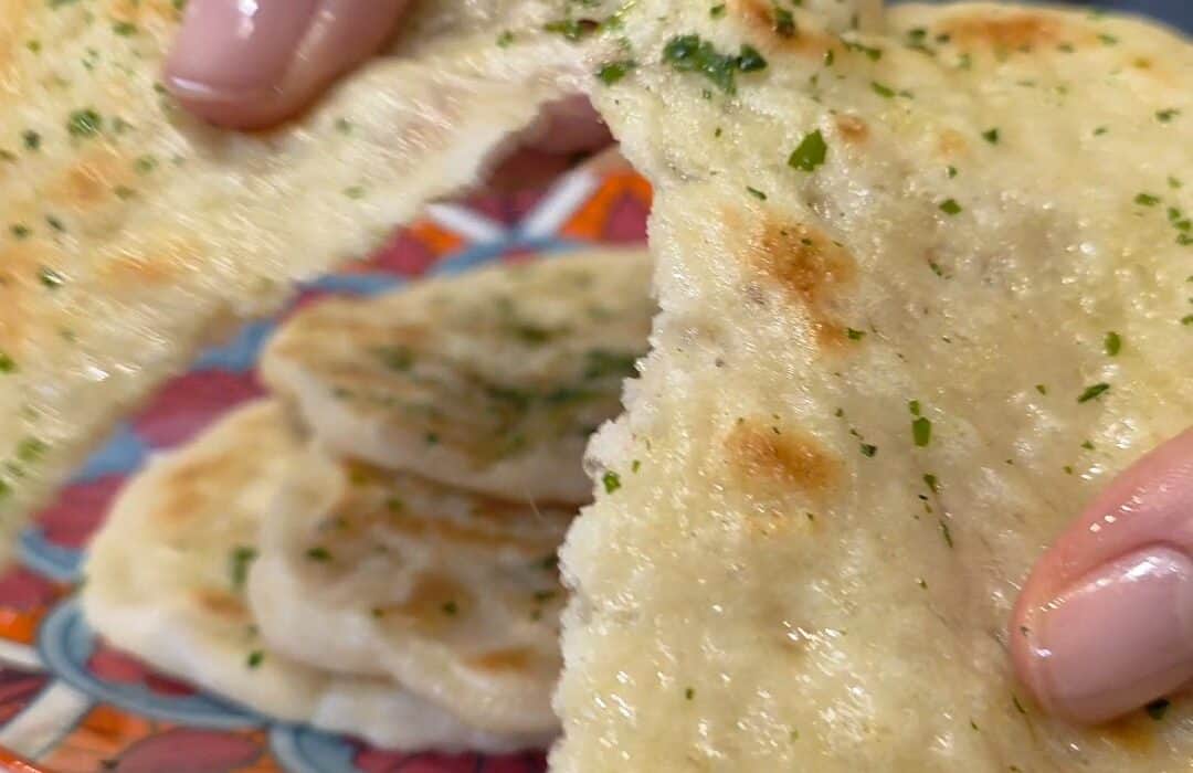 spezzare il pane naan senza glutine