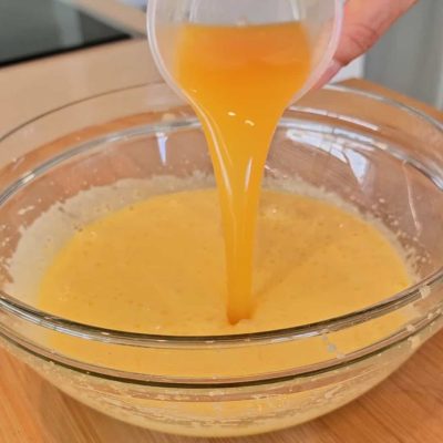 succo nell'impasto torta rovesciata all'arancia