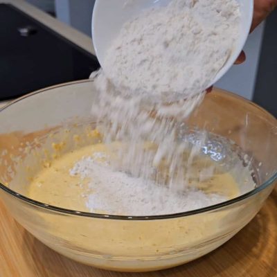aggiunta mix senza glutine ad impasto plumcake senza glutine alla zucca