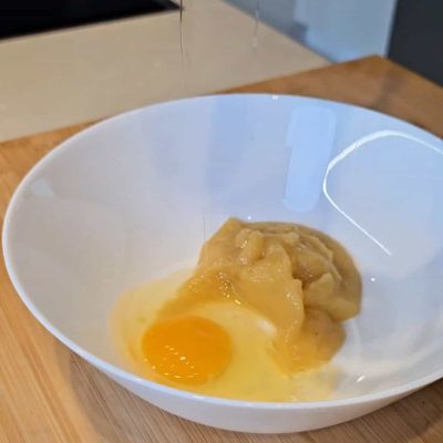 UOVO E MOUSSE MELE